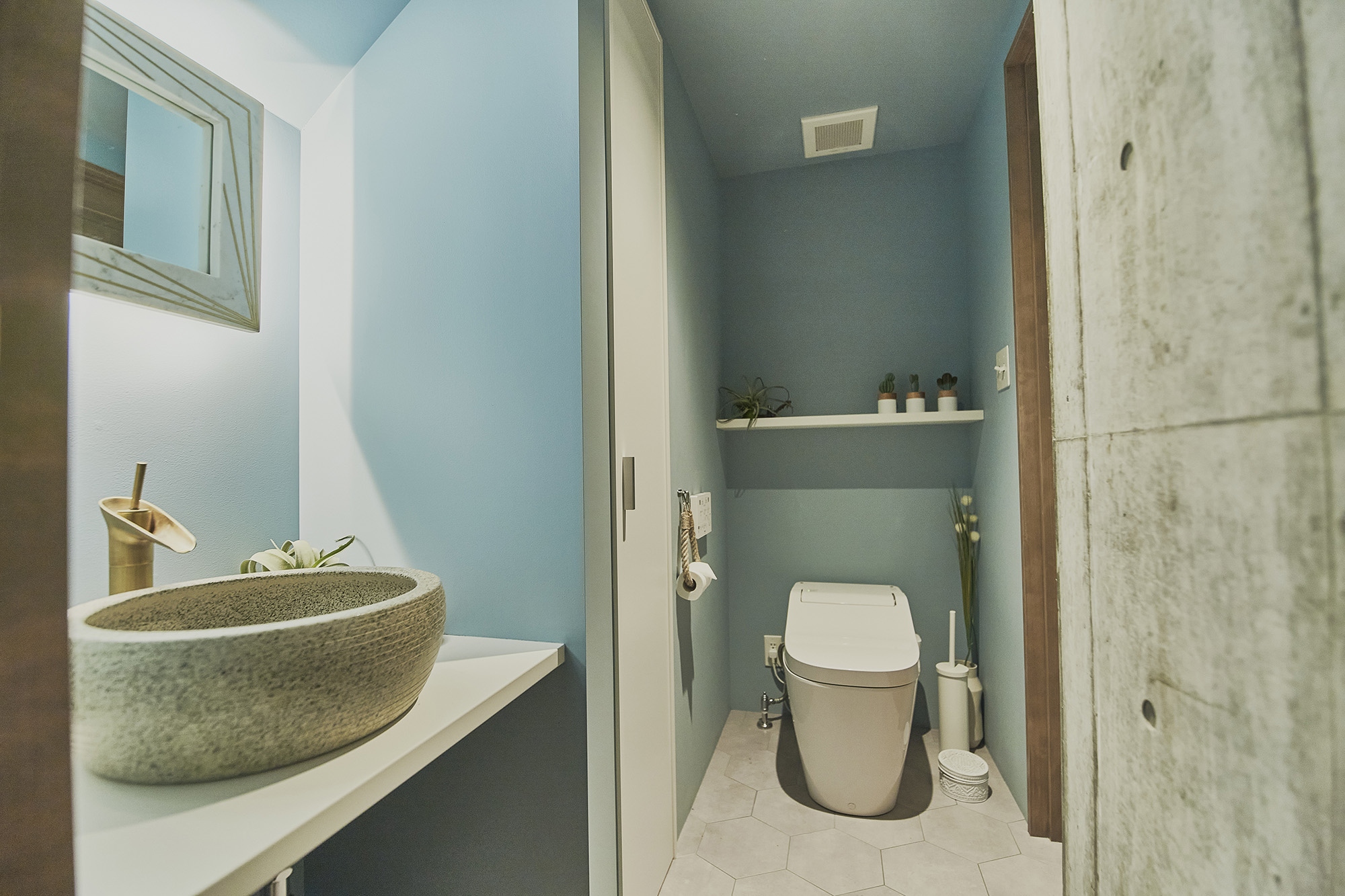 【自由が丘駅12分】撮影や展示会に適した家具や利用可能なキッチン付きマンションスタジオ