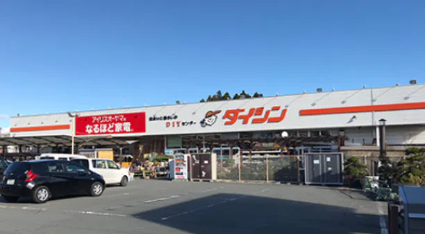 【ダイシン気仙沼店】別館斜め前の駐車場 キッチンカーの出店やテント形式のイベント実施に最適な屋外の催事イベントスペース