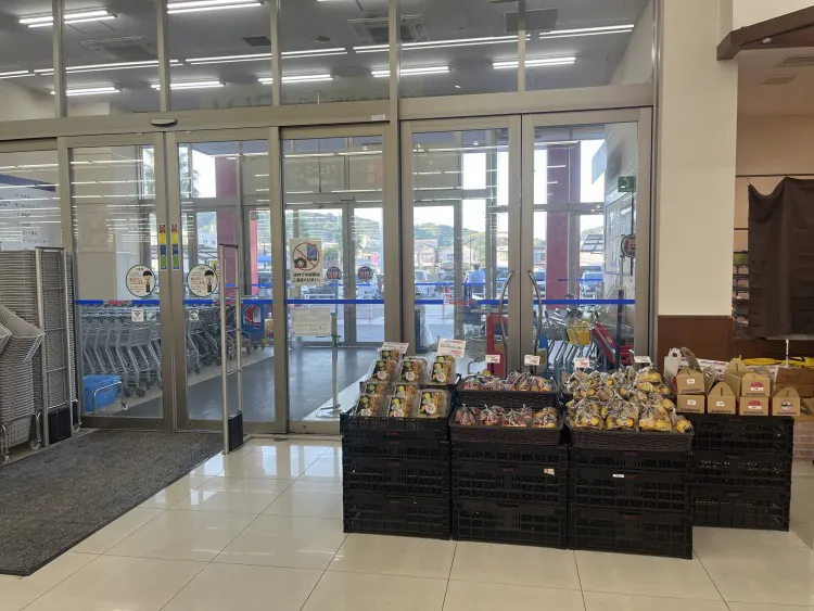 【スーパーセンターオークワ海南】販促プロモーションに最適な1階入口前のイベントスペース