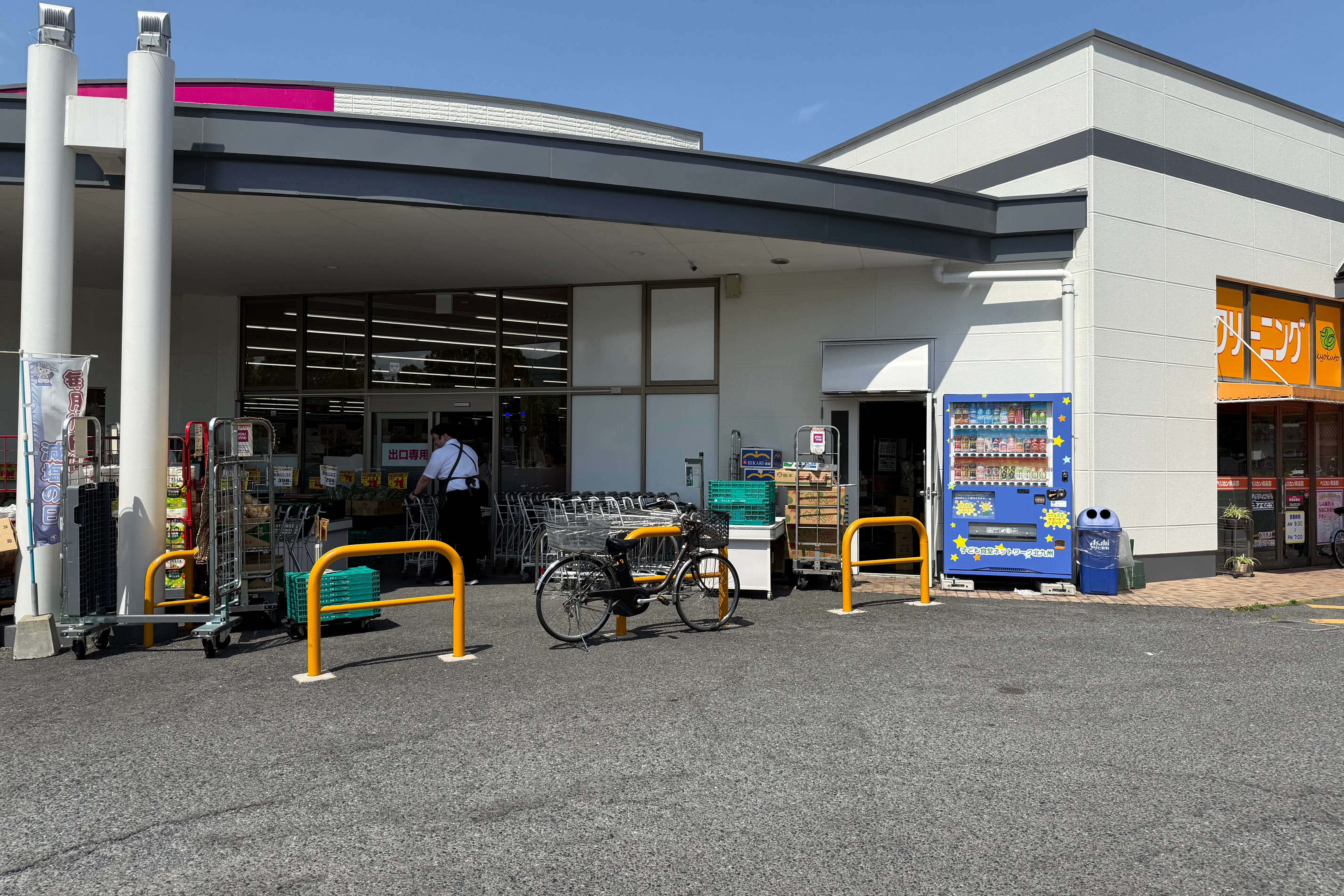 【ゆめマート 香月西】屋外駐車場前 キッチンカーや販促プロモーションにおすすめな催事イベントスペース