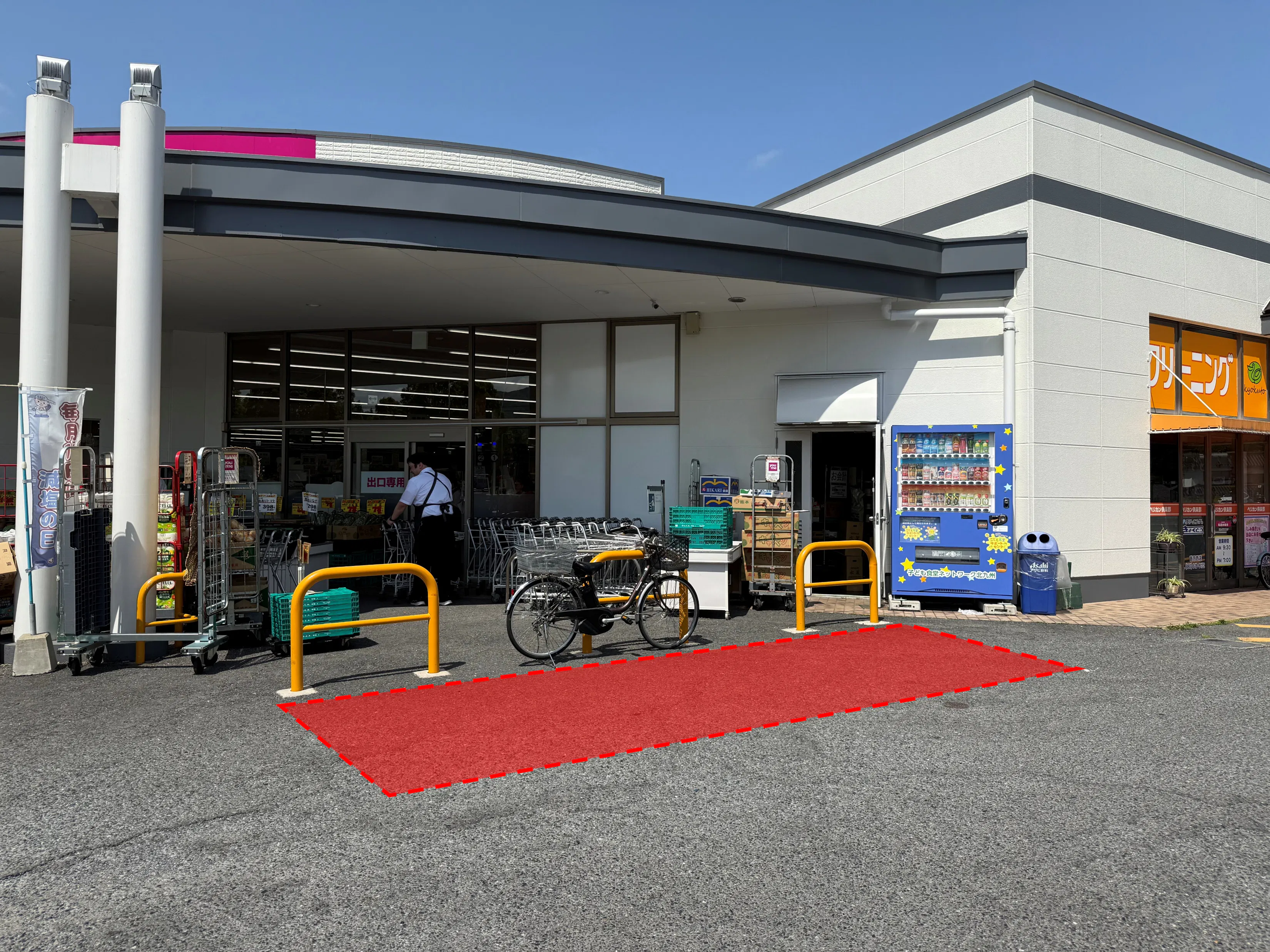 【ゆめマート 香月西】屋外駐車場前　キッチンカーや販促プロモーションにおすすめな催事イベントスペース