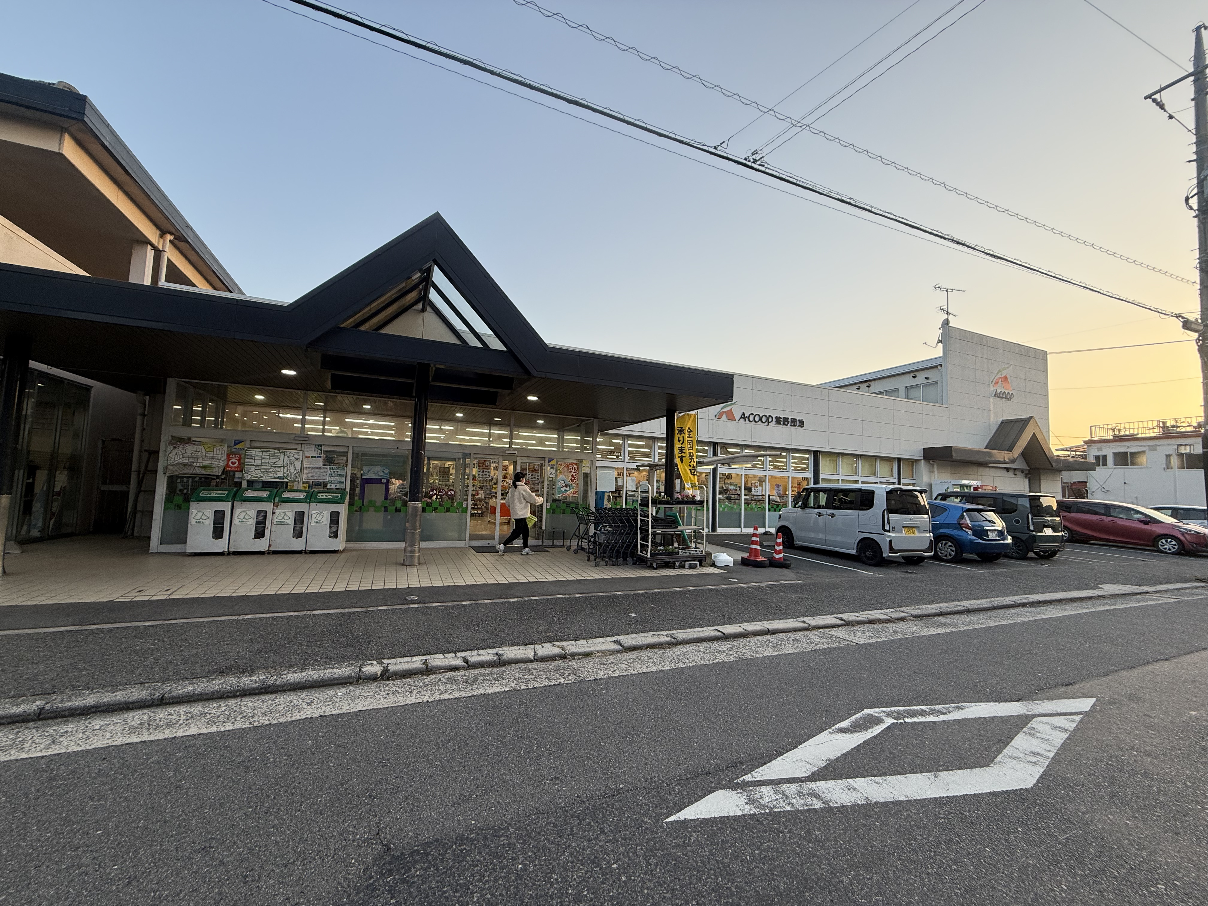 【Aコープ熊野団地店】食物販や販促イベントに最適な屋外軒下スぺース