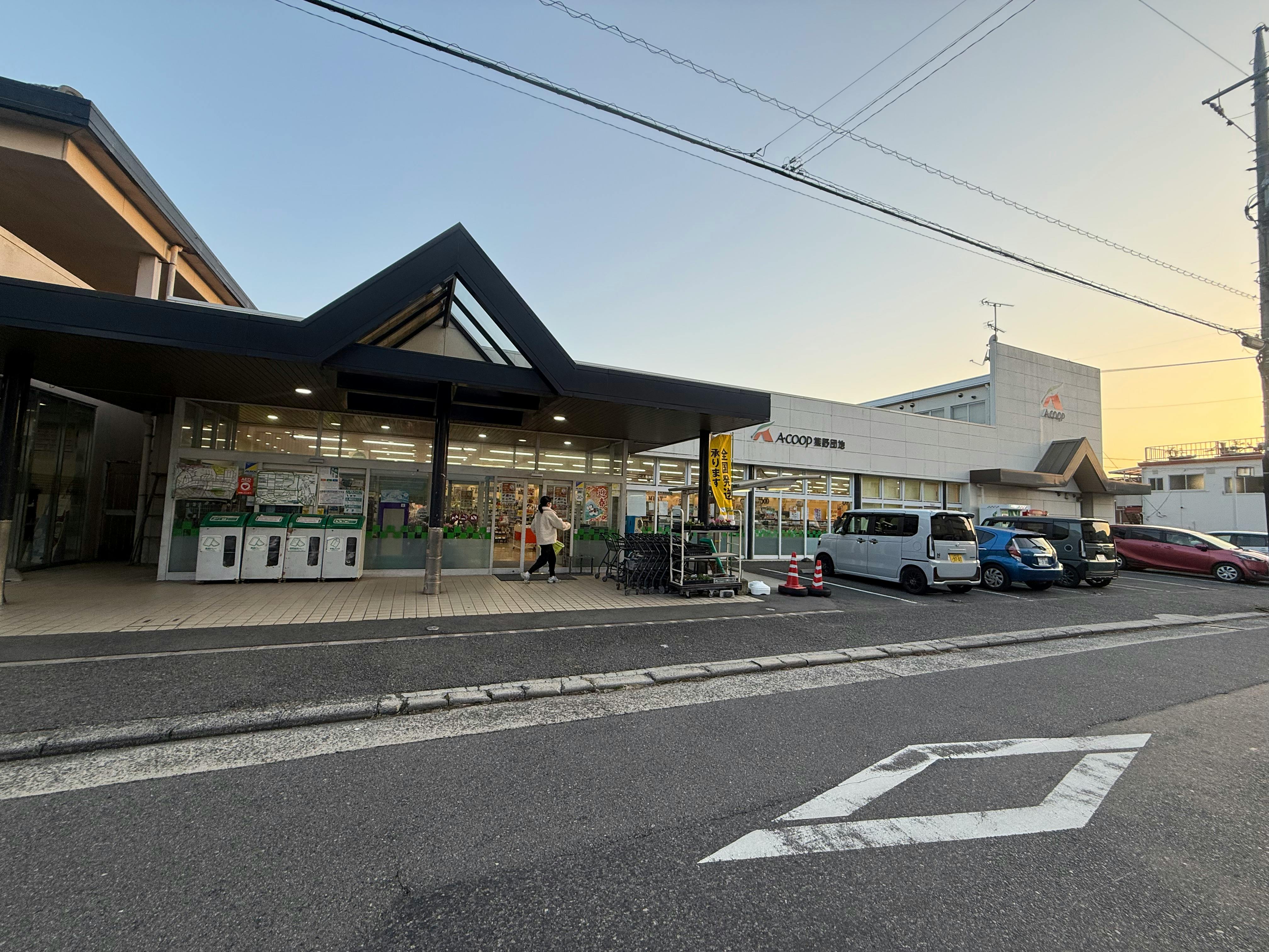 【Aコープ熊野団地店】食物販や販促イベントに最適な屋外軒下スぺース