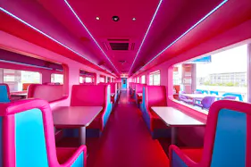 【梅小路京都西駅1分】伝統と未来が交差する列車型レストラン「FUTURE TRAIN KYOTO DINER & CAFE」内のスペース