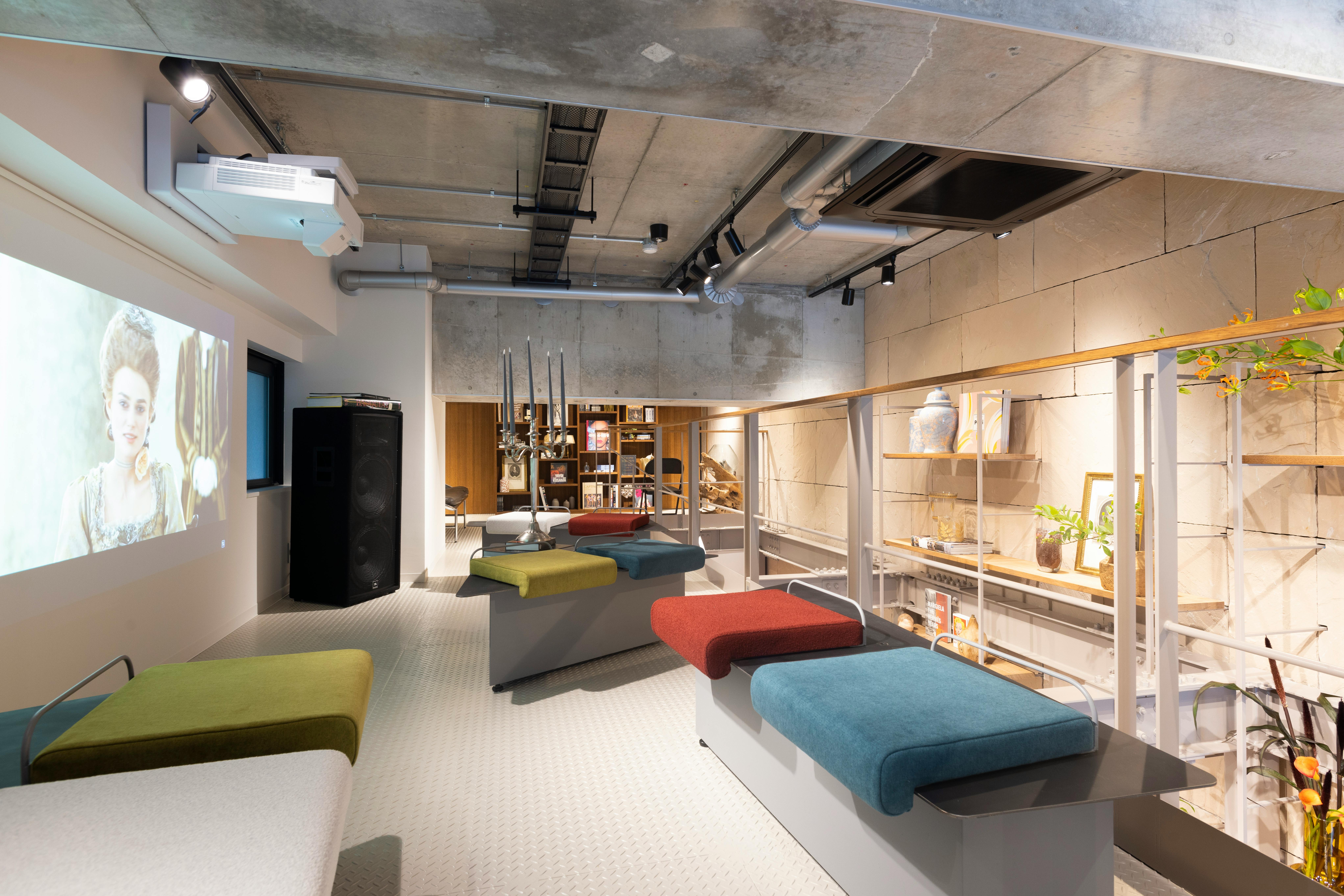 【西長堀駅1分】ポップアップストアや展示会等に最適な路面店の花屋に併設された音響機器の整ったイベントスペース