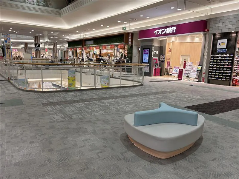 【イオンモールりんくう泉南】南Dブリッジ（ABCマート前）