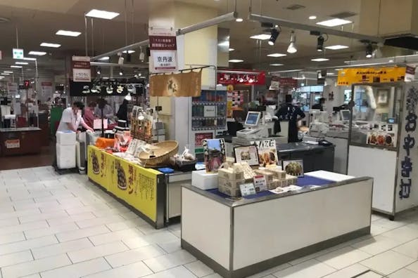 【海老名マルイ】1階 カレンダリウムF07 【食物販】生鮮食品フロアのレジ正面、共同冷蔵庫・冷凍庫も使用可