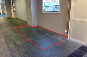 【アソビル:ASOBUILD】インターネットの販売促進プロモーションや新商品のサンプリング、ポップアップストアに最適な駅チカ商業施設の1階にあるイベントスぺース