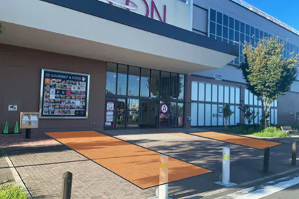 【イオンモール浜松市野*】屋外スペースA(専門店東入口)
