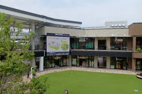 【THE OUTLETS SHONAN HIRATSUKA】モール内広告 大神VISION