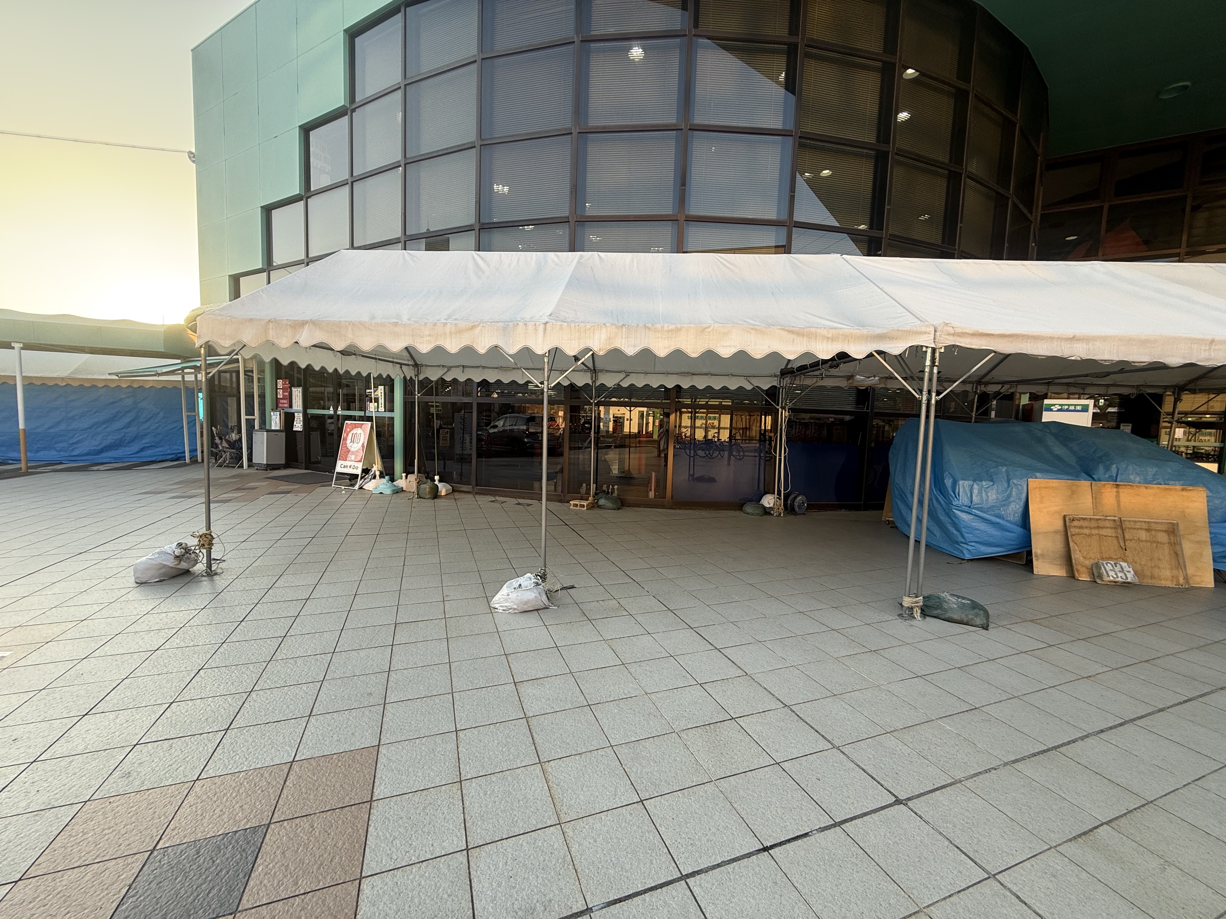 【Aコープ高蔵寺店】食物販や販促イベントに最適な屋外スペース②