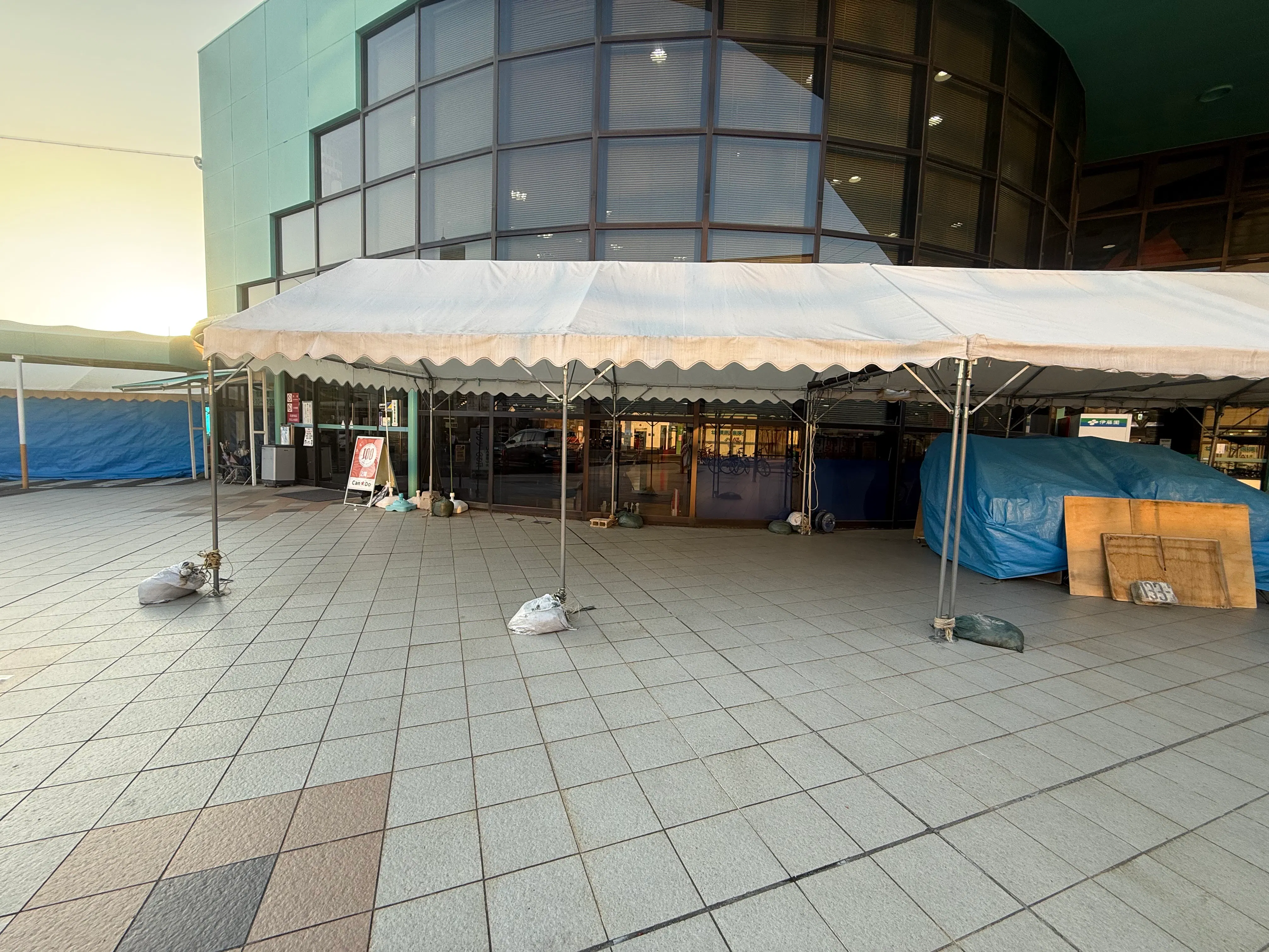 【Aコープ高蔵寺店】食物販や販促イベントに最適な屋外スペース②