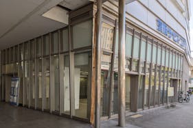 【寝屋川市駅】プロモーションイベントや食物販、物販のポップアップストアに最適な改札外区画のイベントスペース