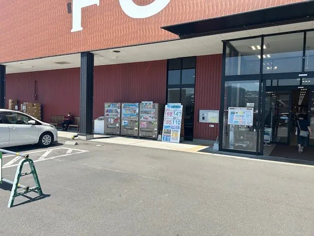 【スーパーセンターニシムタ人吉店】食物販や販促プロモーションに利用可能な店頭にあるイベントスペース