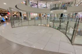 【神戸ハーバーランドumie(ウミエ)】VP設置場所「サウスモール3階ライトオン側」