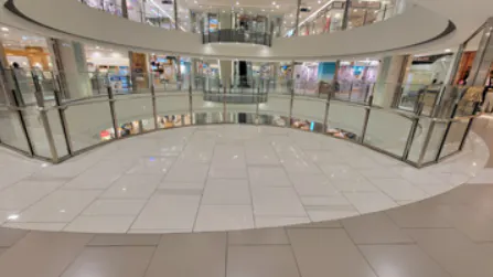 【神戸ハーバーランドｕｍｉｅ（ウミエ）】VP設置場所「サウスモール３階ライトオン側」