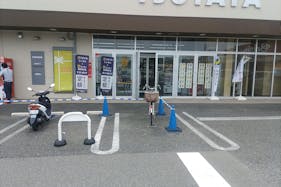 【TSUTAYA佐倉店】物販やプロモーションに適した駐輪場スペース