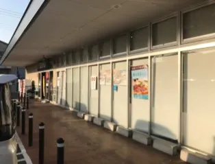 【西友　川崎神明店】1階軒先　プロモーション用途や物販、食物販のポップアップストアに最適なスーパーの屋外催事イベントスペース