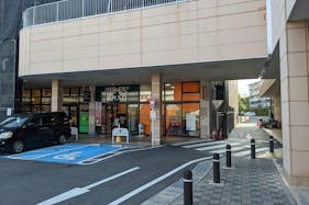 【ミスターマックス 橋本店】1階キッチンカー専用臨時 キッチンカーに最適な総合ディスカウントストアの催事イベントスペース