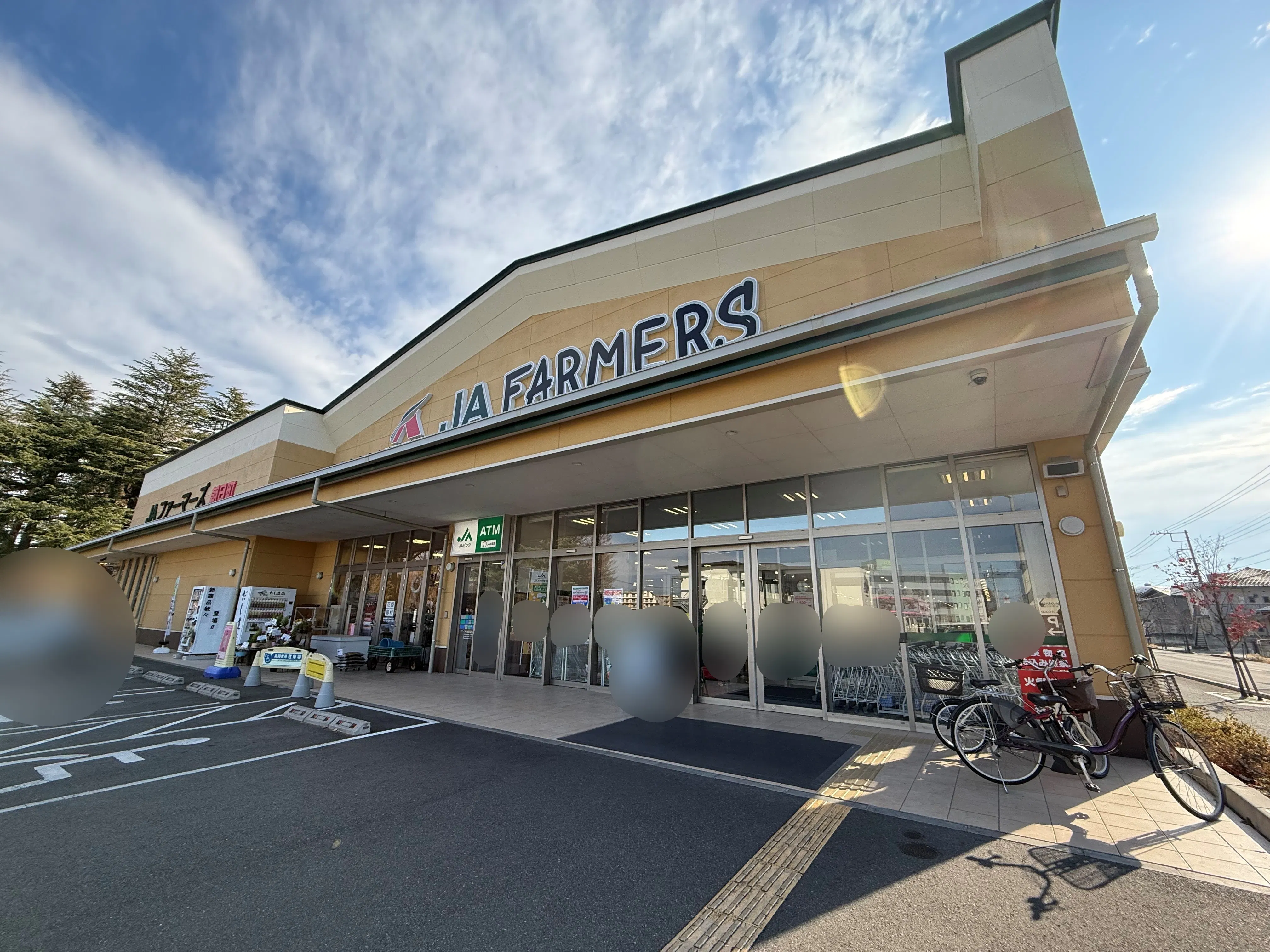 【JAファーマーズ朝日町店】食物販やプロモーションに利用可能な店頭軒下のスペース