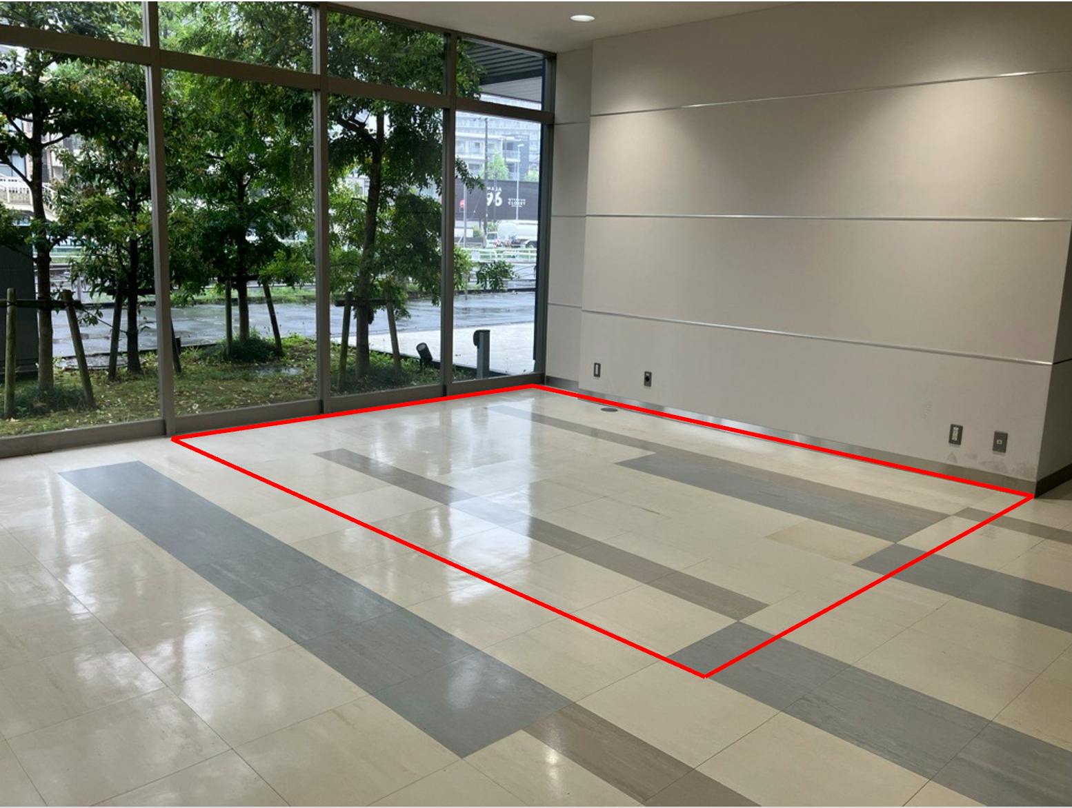 【マーケットスクエア川崎イースト】「1階催事場スペースB」 エスカレーター前＆入口すぐ横で通行量の多い、物販・PRに最適なイベントスペースの画像