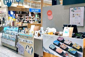 【なんばマルイ】B1階カレンダリウムF06【食物販】店内入って正面、通行量の多い好立地スペース