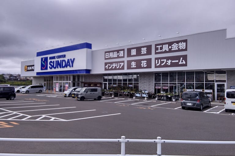 【サンデー塩釜店】屋内サイクル売場横 食物販やプロモーション等の出店に最適なホームセンター店内のイベントスペースの画像2