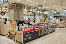 【北千住マルイ】2階 カレンダリウムF13【食物販・物産展】店内入って正面、什器完備の好立地スペース