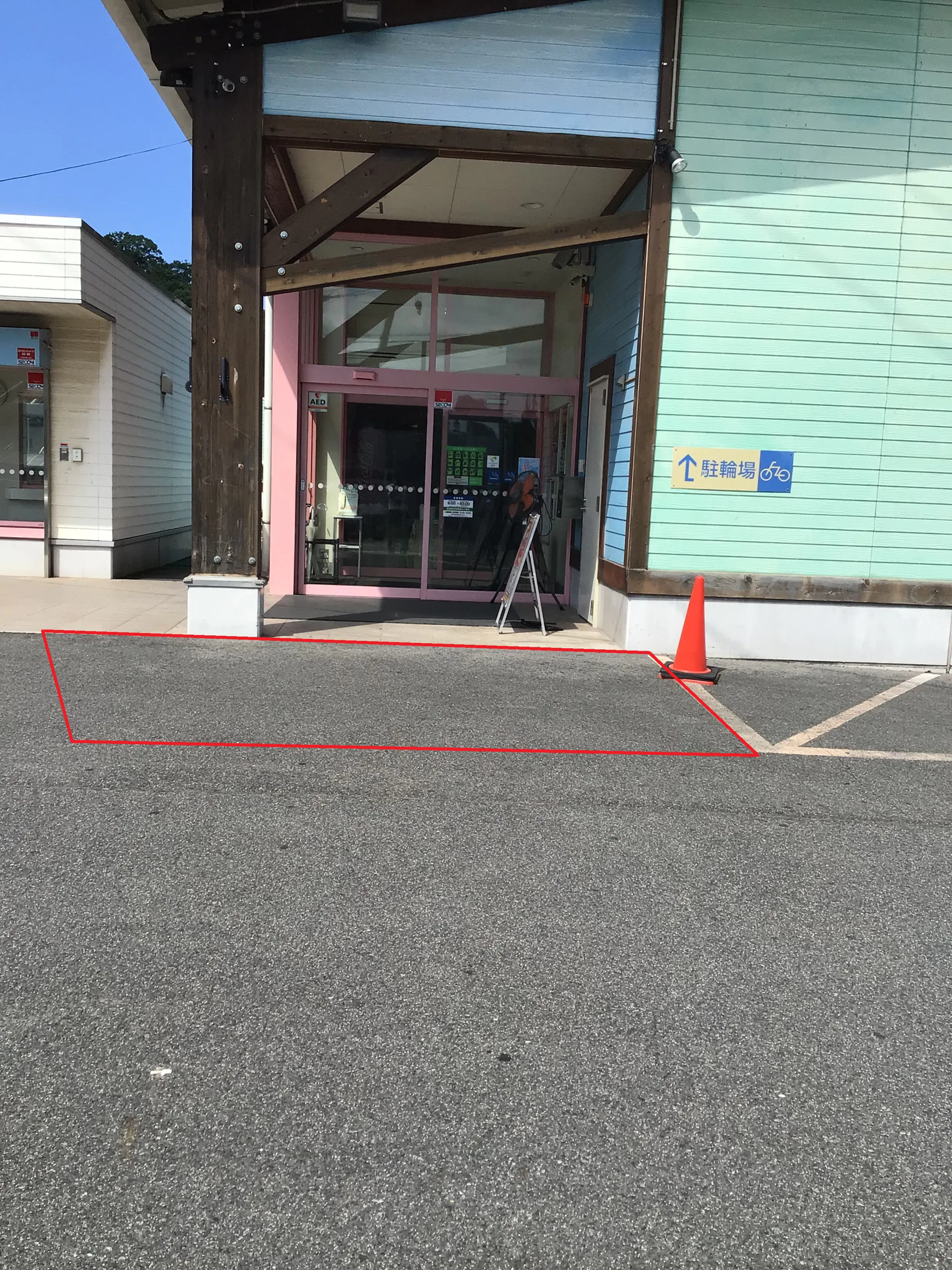 【ダイナム岡山笠岡店ゆったり館】キッチンカーやプロモーションに最適なアミューズメント施設のイベントスペース(駐輪場横)