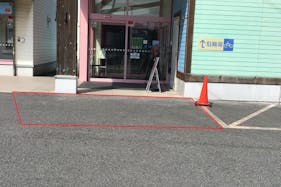 【ダイナム岡山笠岡店ゆったり館】キッチンカーやプロモーションに最適なアミューズメント施設のイベントスペース(駐輪場横)