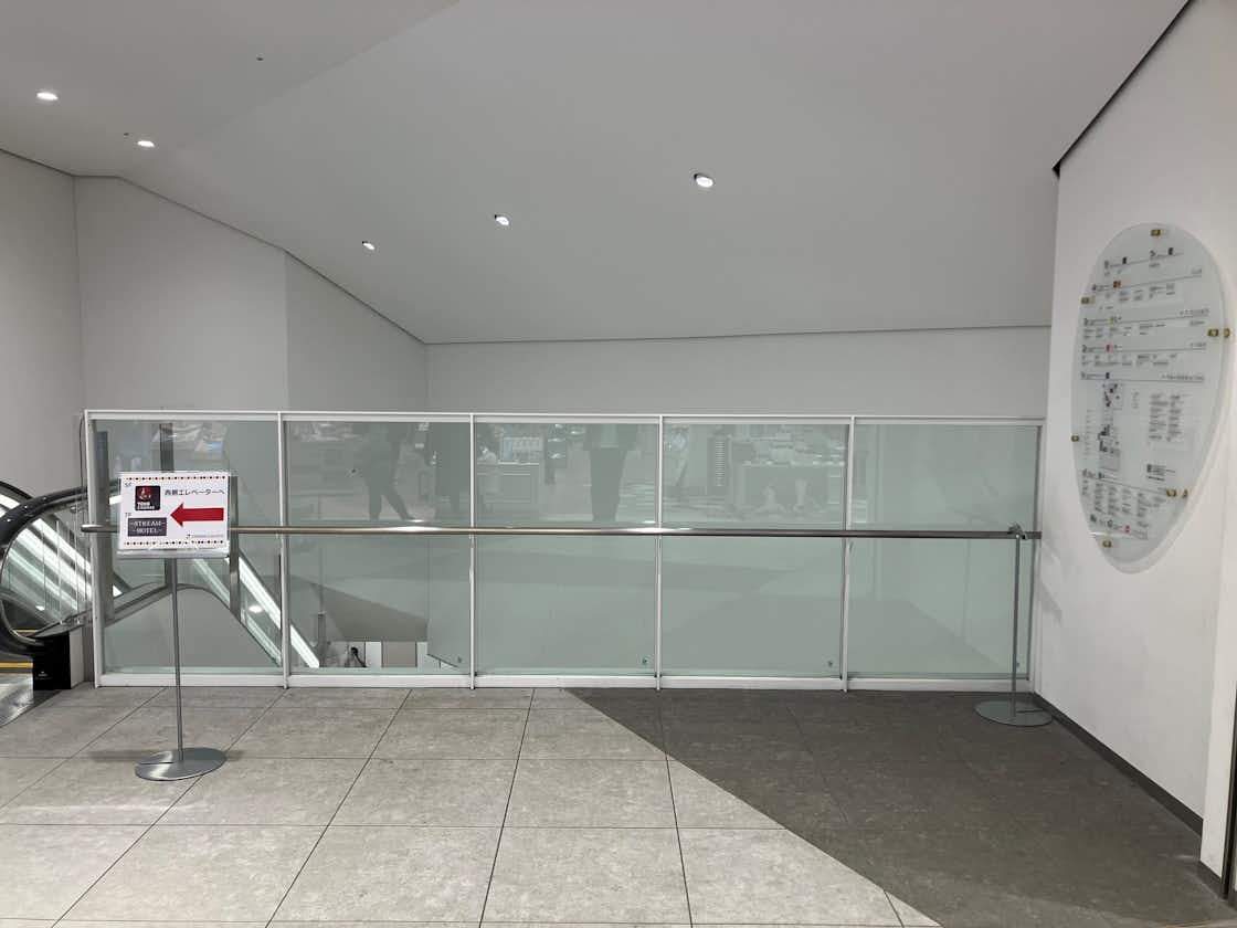 【COCONO SUSUKINO】「1階」物販のポップアップに最適な、メイン入口近くの通行量が多いエスカレーター横イベントスペース