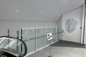 【COCONO SUSUKINO】「1階」物販のポップアップに最適な、メイン入口近くの通行量が多いエスカレーター横イベントスペース