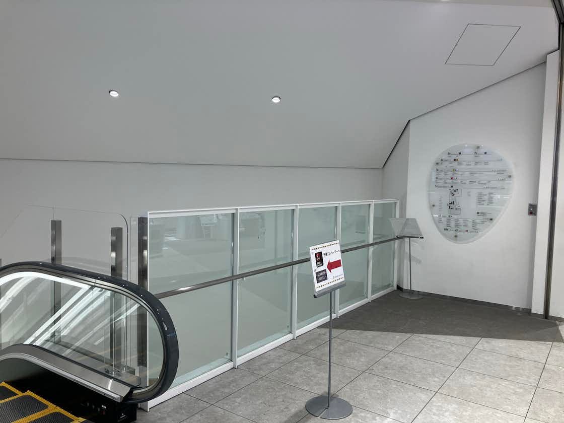 【COCONO SUSUKINO】「1階」物販のポップアップに最適な、メイン入口近くの通行量が多いエスカレーター横イベントスペース