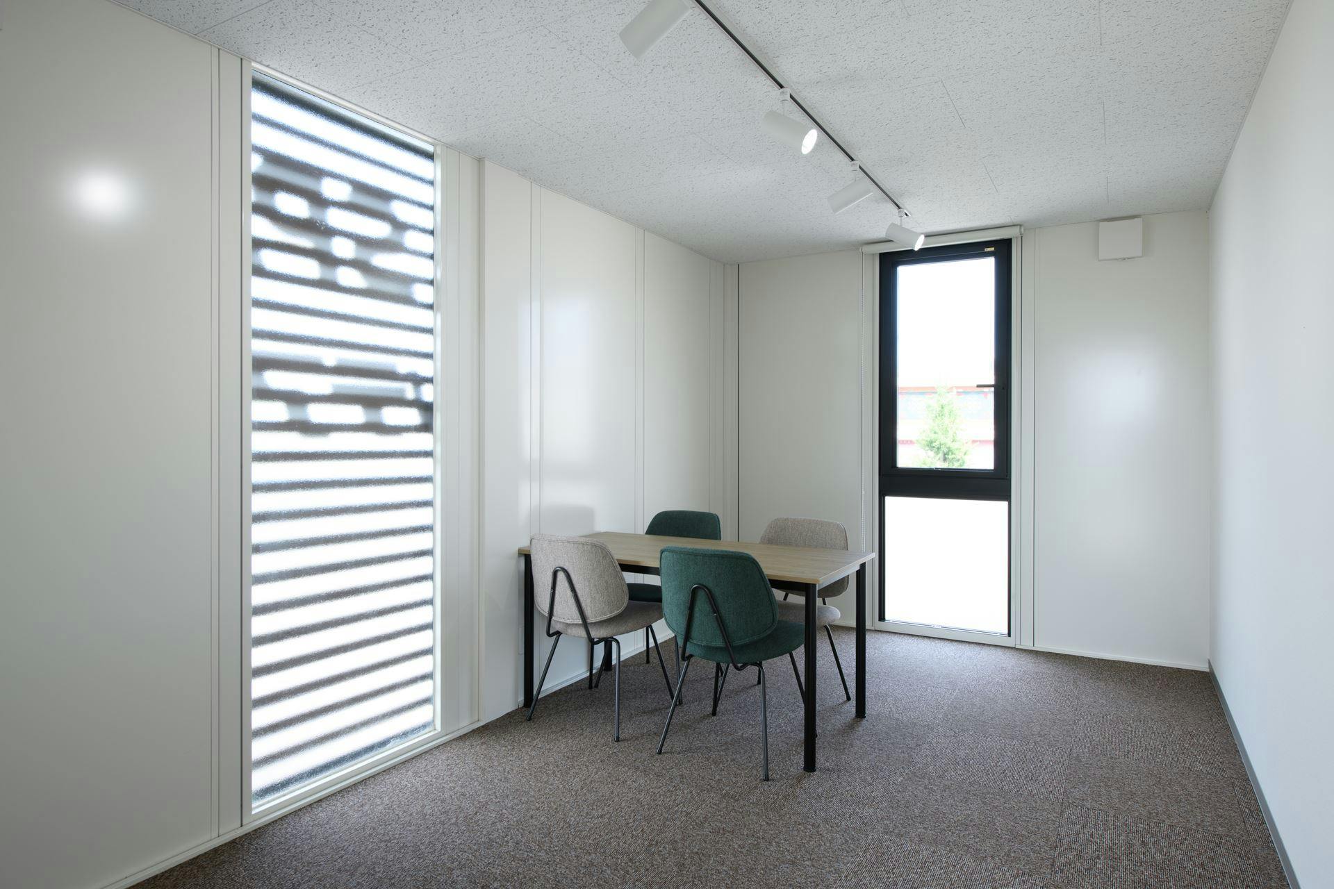 【岐阜県岐阜市】自主企画マルシェやワークショップに最適なお手頃価格のレンタルスペース「Meeting」/敷地全体の貸切イベント開催も可能!