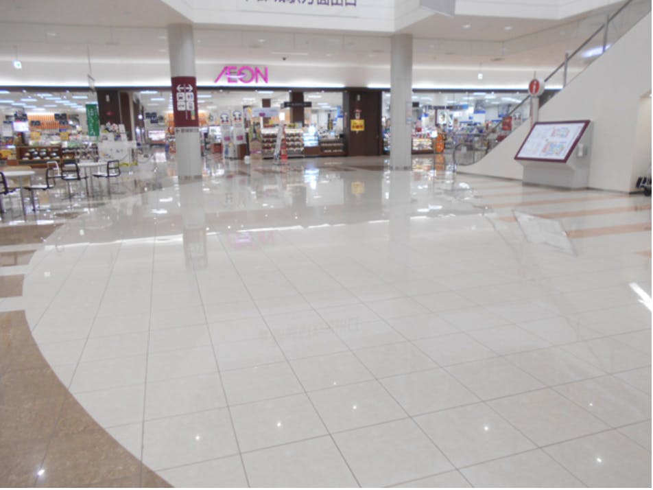 【イオンモール都城駅前】ウエストコートの画像