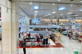 【イオン仙台幸町店】物販や食物販、各種プロモーションイベントに最適な施設1階中央エスカレーター付近にあるイベントスペース