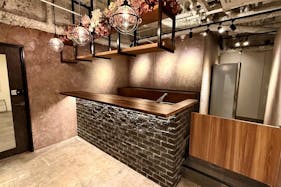 【秋葉原駅2分】展示会やオフサイドミーティングなどに最適なシンプルな内装で好立地な場所にあるレンタルスペース