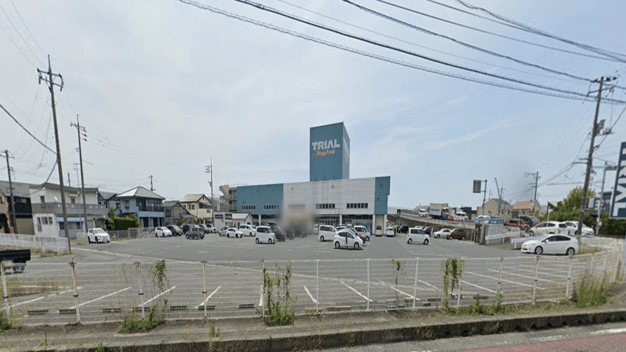 【ドラッグ＆フレッシュトライアル小月店】食物販やPR活動に最適な店内「入口横 スペース」