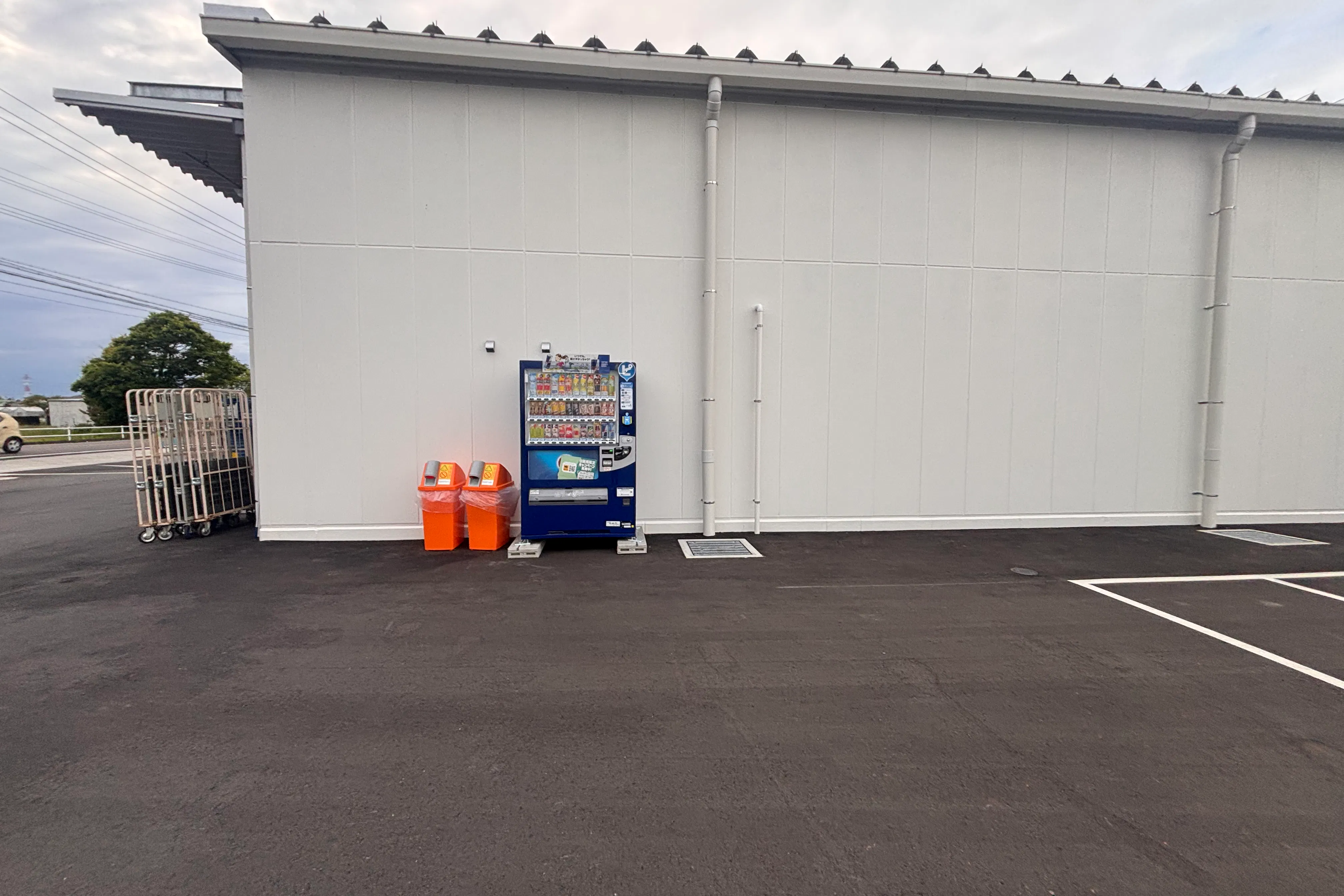 【TRIAL smart西尾一色店】トライアル西尾一色町店_キッチンカー/テント