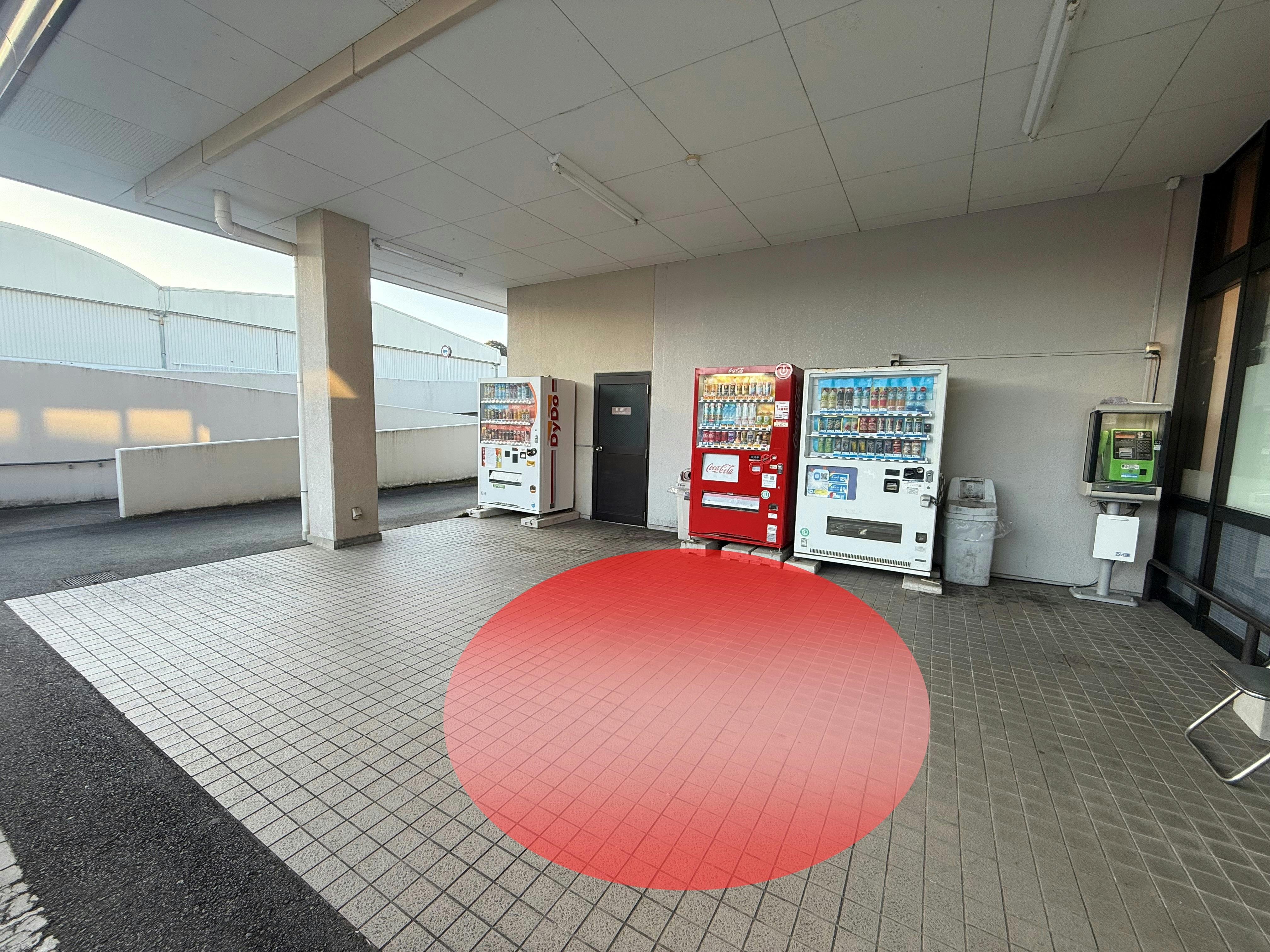 【AコープJAファーマーズプチへぐり店】食物販や販促イベントに最適な軒下スペースの画像