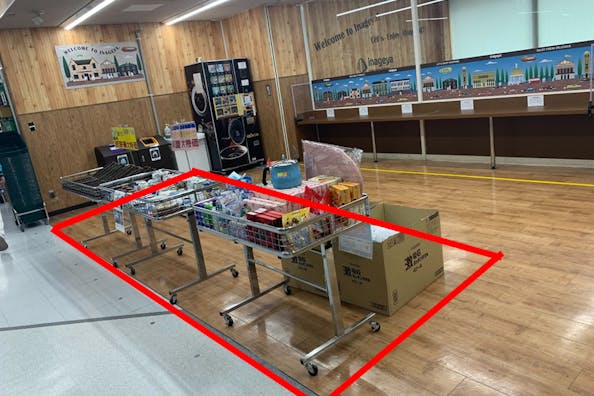 【いなげや荒川東日暮里店】各種プロモーションイベントに最適なスーパーマーケットの2階休憩スペース