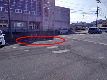 【ホームマート本吉店】屋外駐車場（東側）　キッチンカーの出店に最適なホームセンター内駐車場の屋外イベントスペースの画像