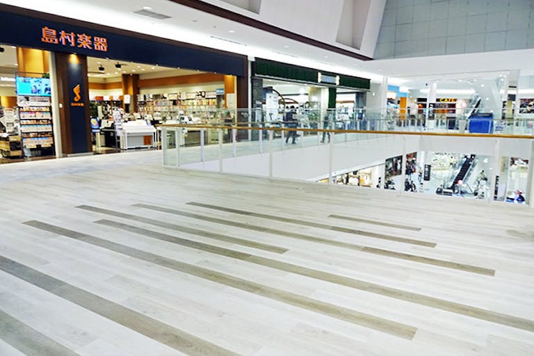 【イオンモール草津】3F島村楽器前の画像1