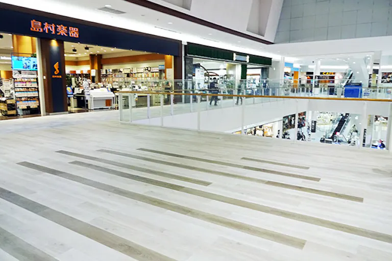 【イオンモール草津】3F島村楽器前の画像1