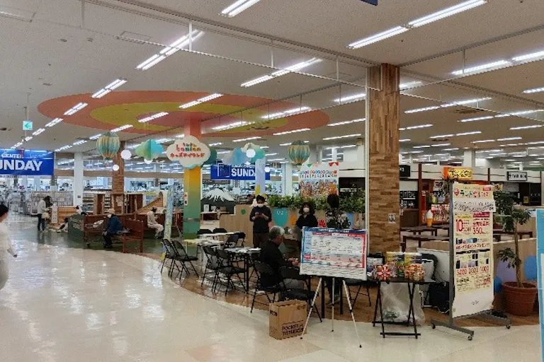 【イオンスーパーセンター盛岡渋民店】バイパス入口側フードコード 販促プロモーションや物販に最適なスーパー店内催事イベントスペースの画像5