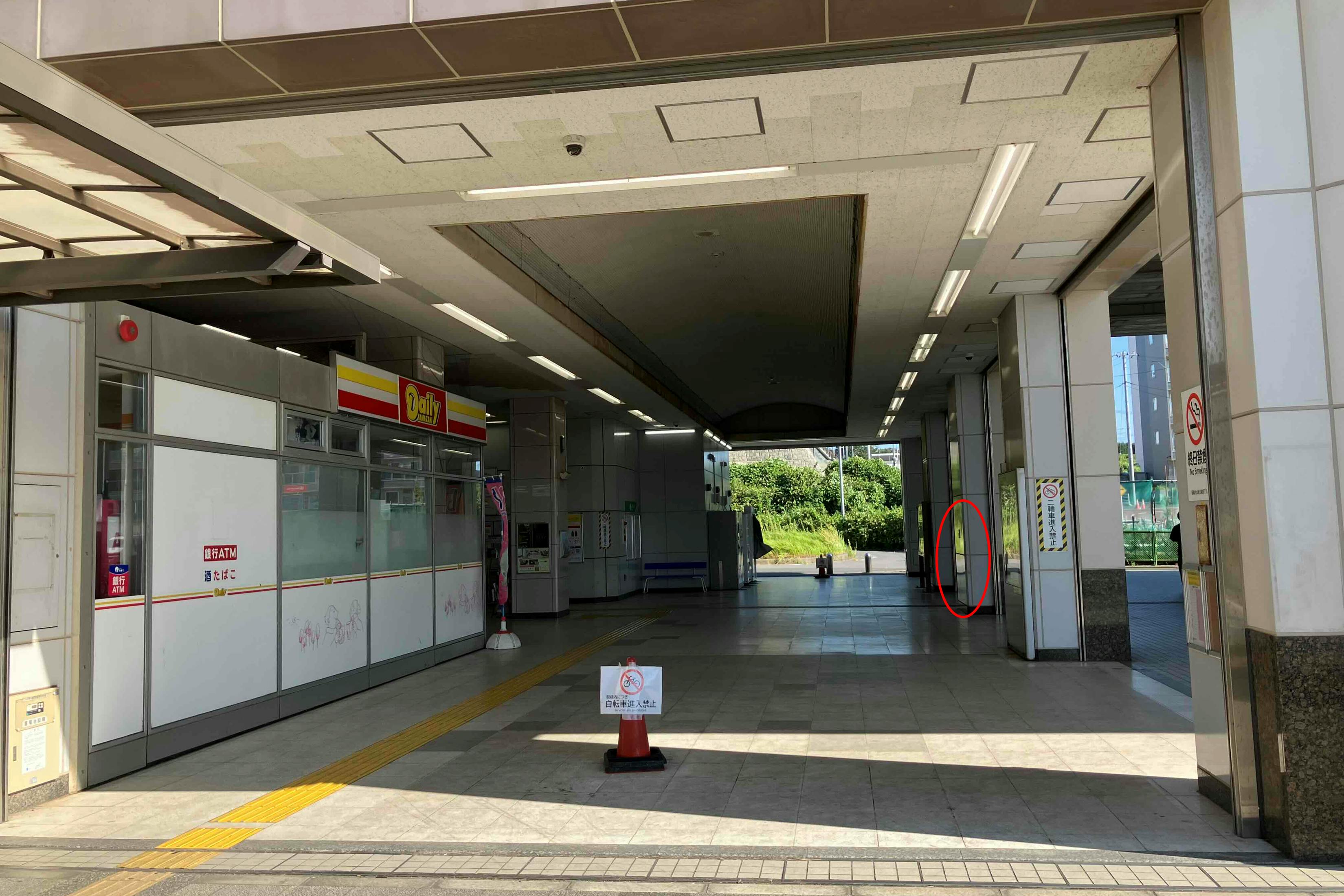 【飯山満駅】プロモーションや食物販に最適な人流の多い改札前スペース