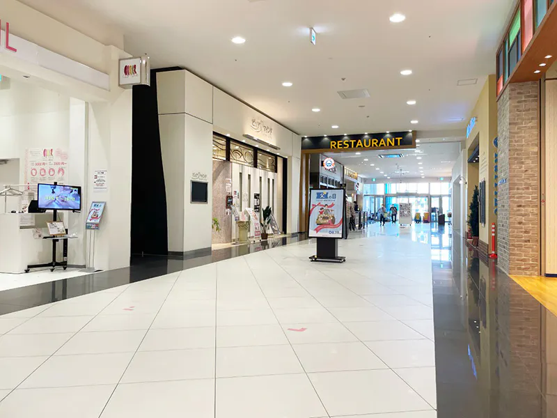 【イオンモール春日部】1F B-3レストラン入口の画像