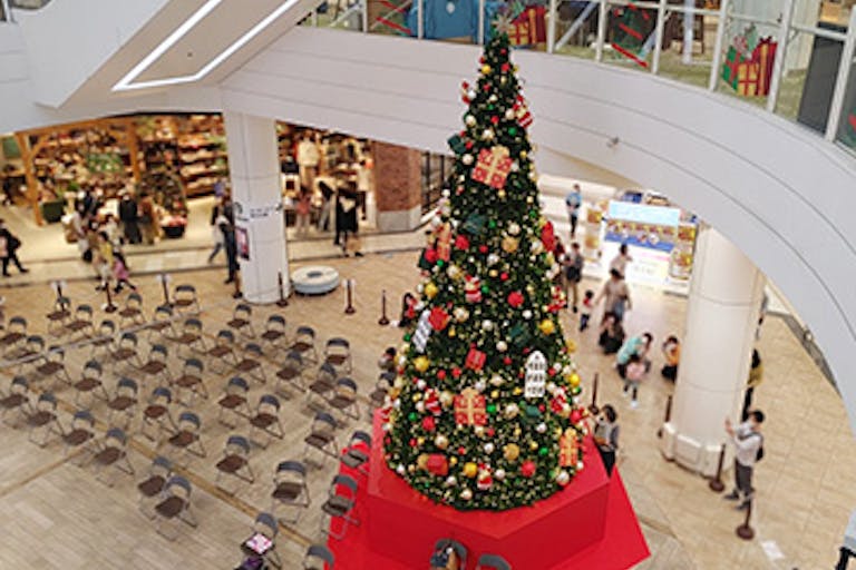 【イオンモールむさし村山】1F センターコートの画像2