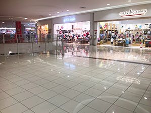 【イオンモール広島祇園】3階 チェルシーニューヨーク前の画像