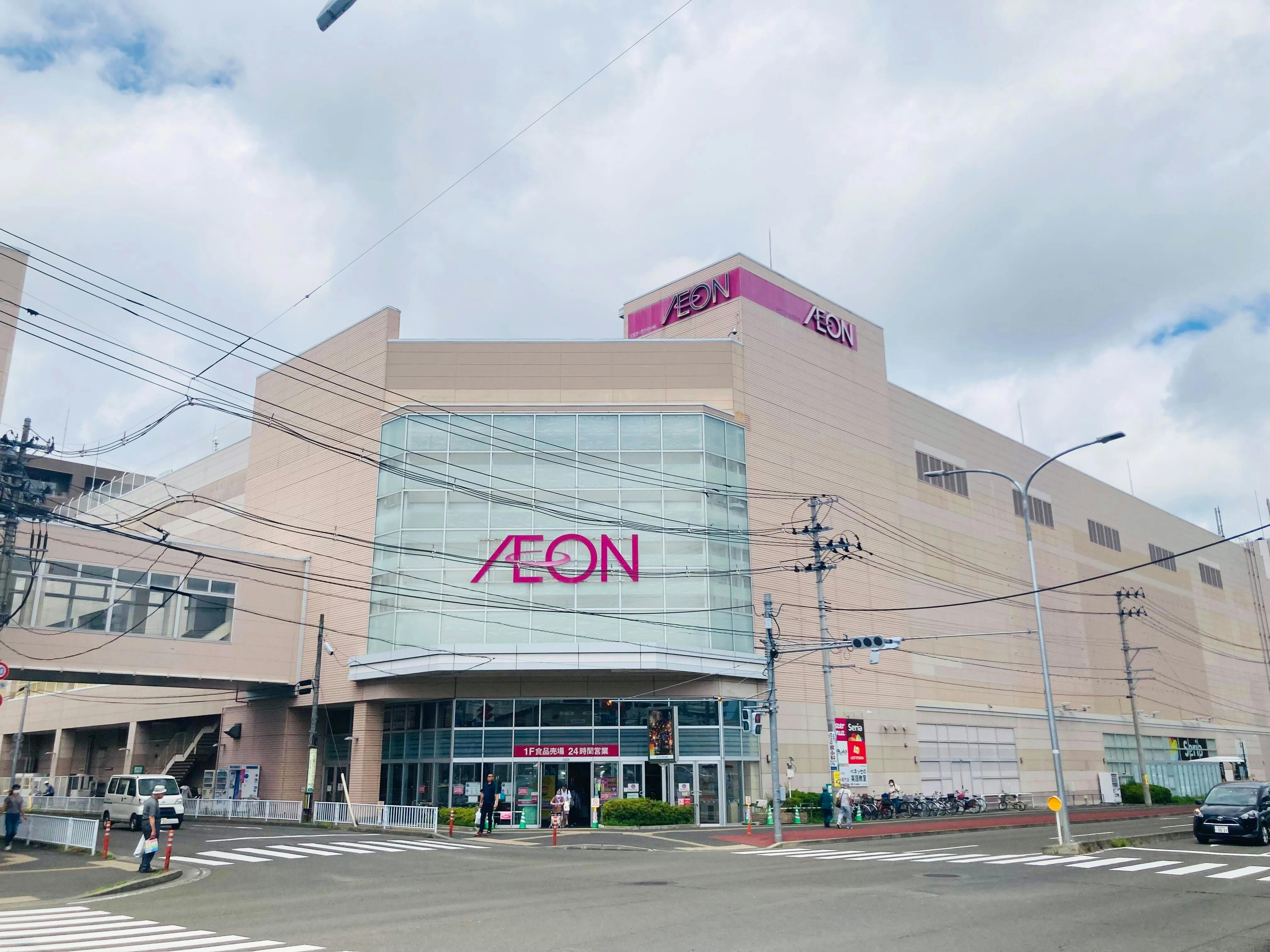 【イオン仙台幸町店】各種プロモーションイベントに最適な施設1階飲食テナント前にあるイベントスペース